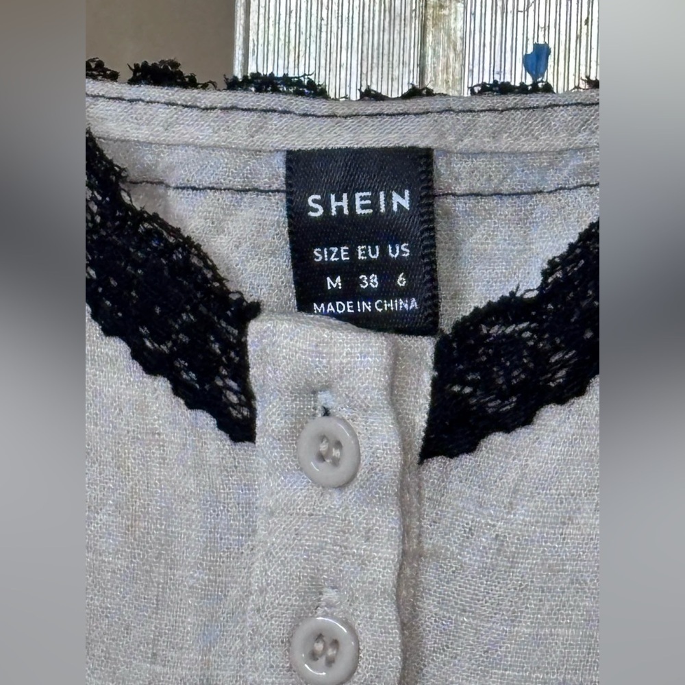 SHEIN Women's Beige Linen Blend w/ Black Lace Trim Top Sz Medium - Picture 3 of 5